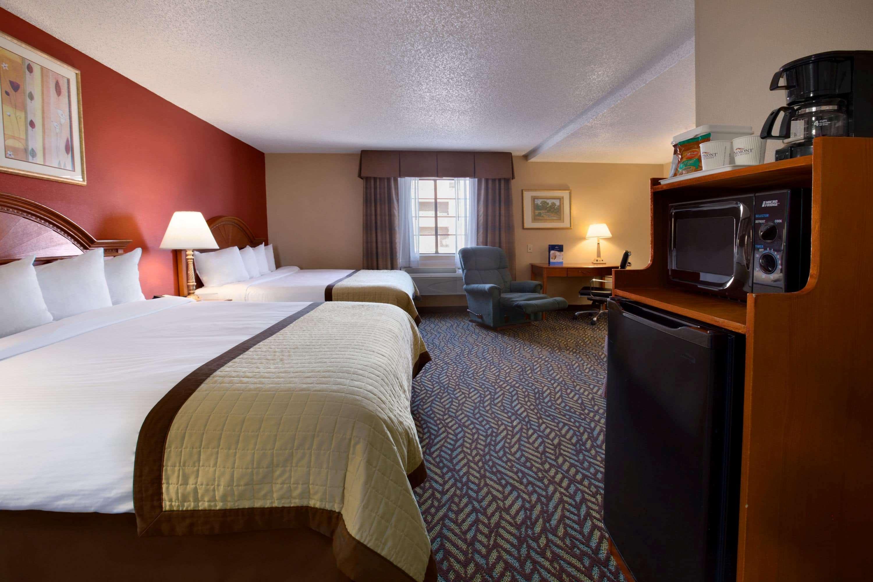 Baymont By Wyndham Airport 3*